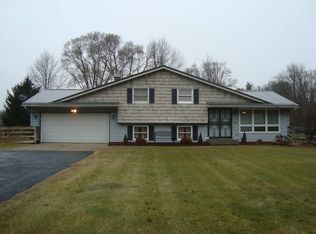 11185 Edison Rd, Osceola, IN 46561