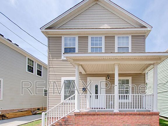 3rd image of 816 B Ave