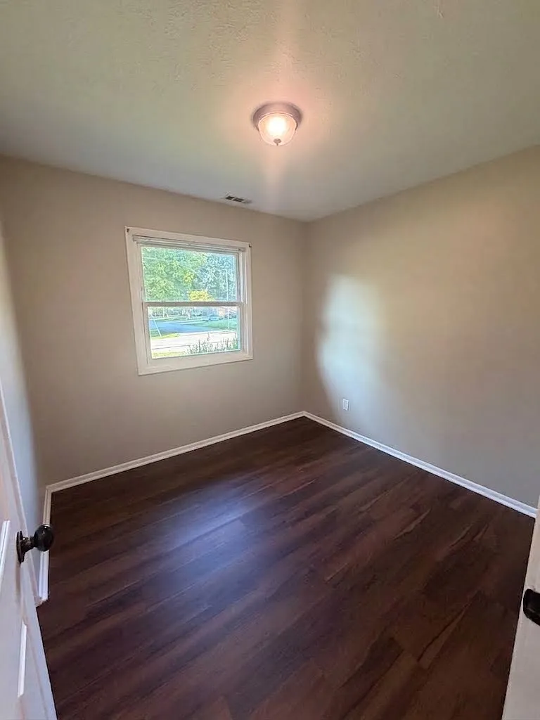 6409 Deming Lane - 1 — Photo 2
