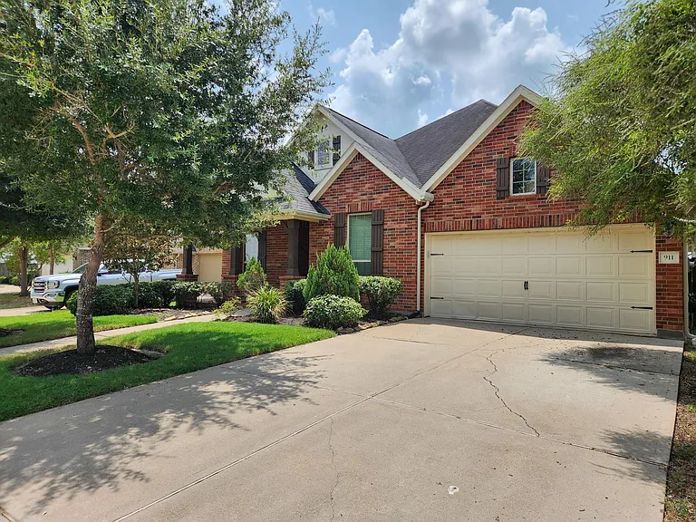 911 Daffodil View Ct — Photo 48