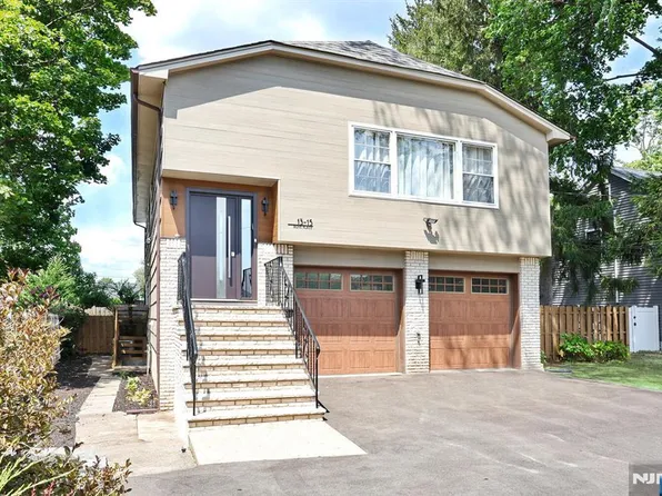 13-15 Rose Pl, Fair Lawn, NJ 07410
