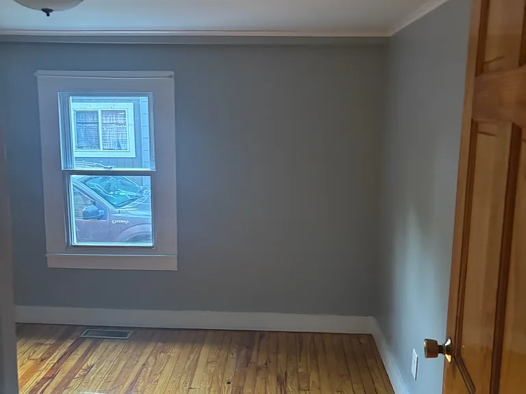 210 Russell St — Photo 9