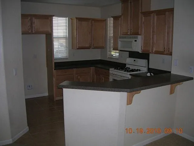 8524 Cortina Cir photo 1