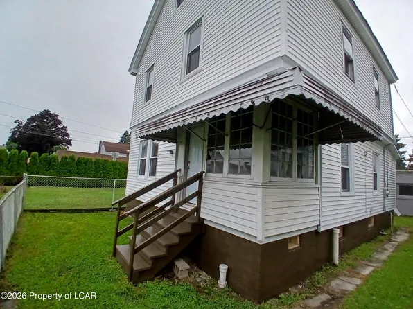 530 Wilbur Ct, Hazleton, PA 18201