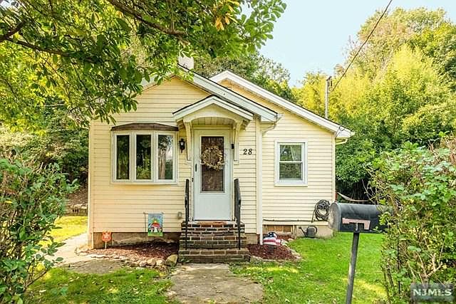 1st image of 28 Greenwood Ave