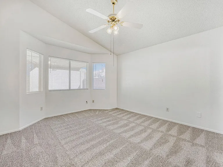 6472 Burlwood Way — Photo 11