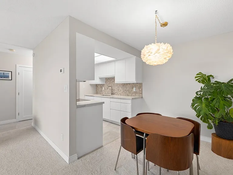 15010 Roper Ave #302 — Photo 10