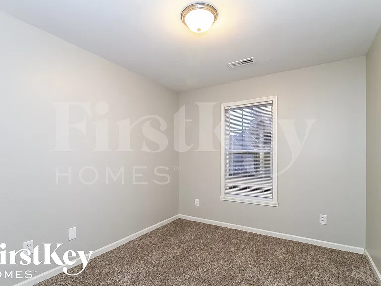 4040 Creekside Ct — Photo 12