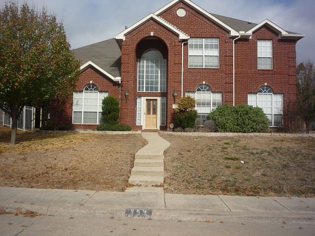 1st image of 753 Beechwood Dr