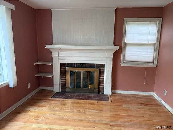 5th image of 241 Kings Hwy