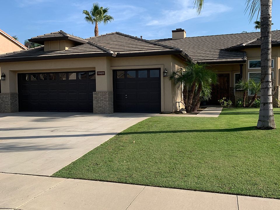 1st image of 9809 Balvanera Ave