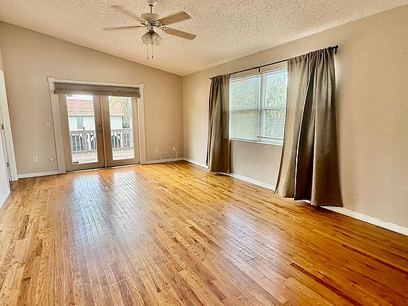 3rd image of 95 Georgia Ave