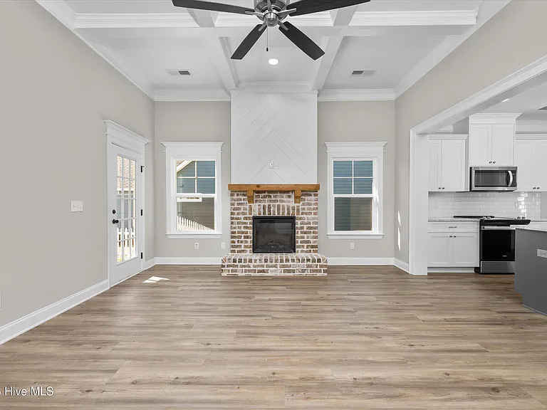 915 Sandpiper Xing — Photo 22