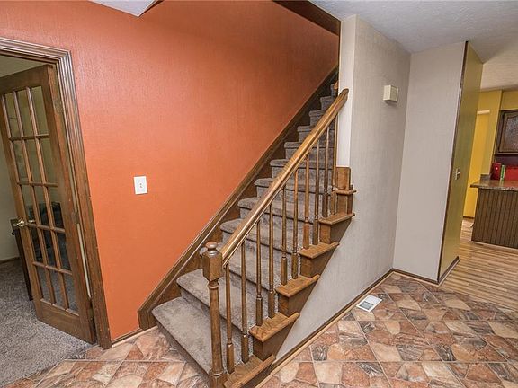 2nd image of 16890 N Red Oak Dr