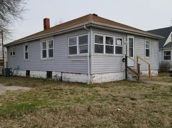 1107 Madison Ave, Wood River, IL 62095