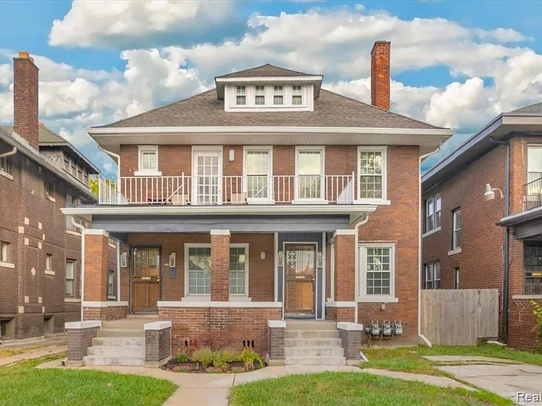 1502 Virginia Park St — Photo 1