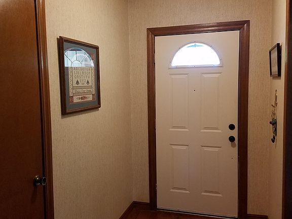 4th image of 1309 NE 21st Pl