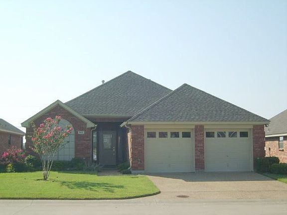 2nd image of 922 Cresthill Dr #25