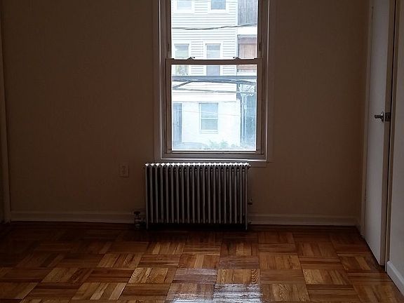 4th image of 3167 Villa Ave #5