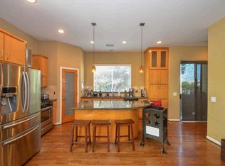 3010 Caroline St, Houston, TX 77004