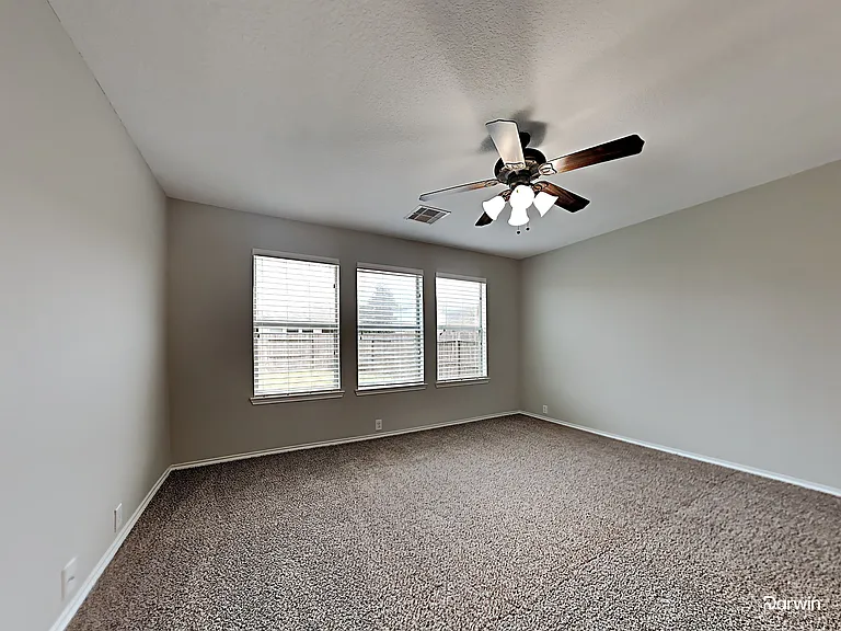 1002 Honeysuckle Vine Dr — Photo 17