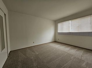 350 Esplanade Ave APT 3, Pacifica, CA 94044