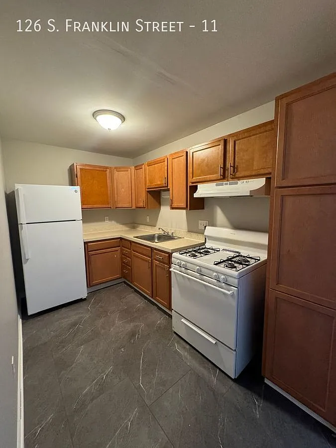 Charming 1 Bed, 1 Bath Garden Apartment in the Heart of Delaware — Photo 4