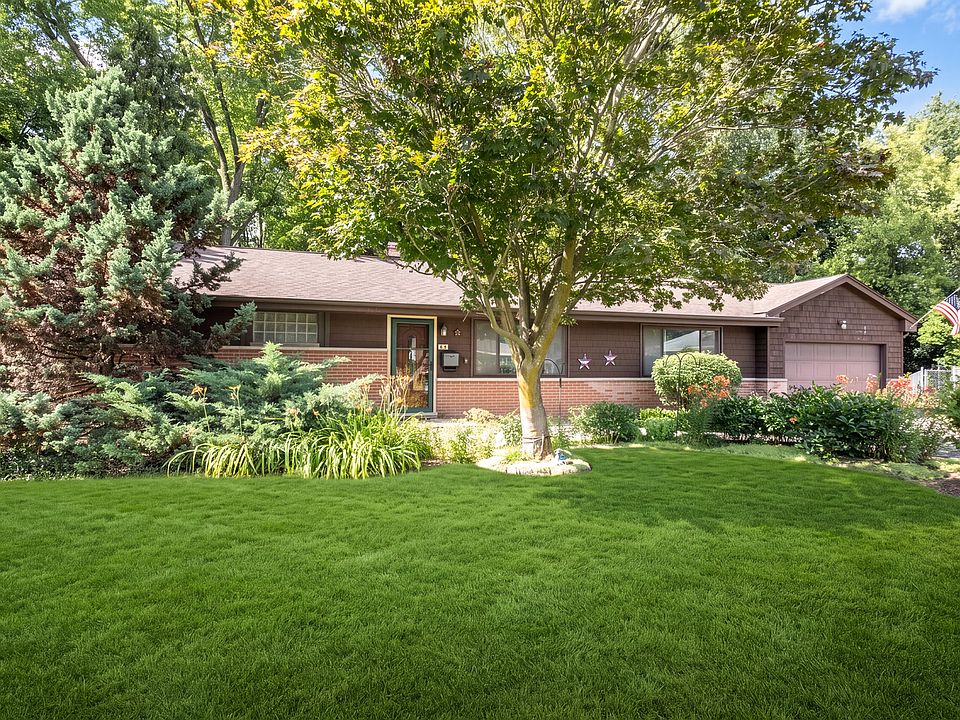 1st image of 10 Hollycourt Ter