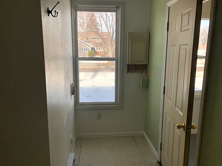 1 bed, 1.0 bath, 700 sqft, $1,100 — Photo 11