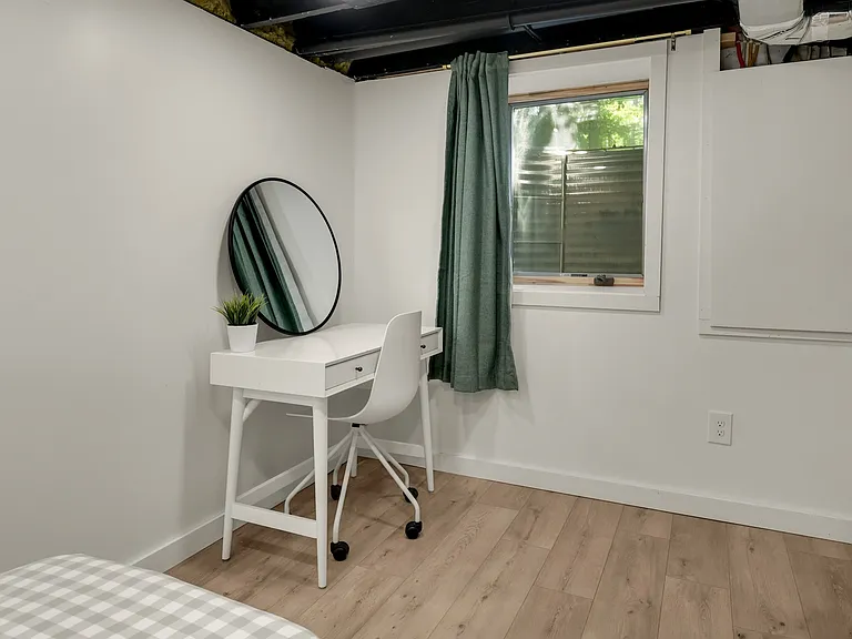1385 Arbor St — Photo 23