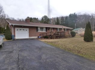 741 Flat Top Rd, Shady Spring, WV 25918