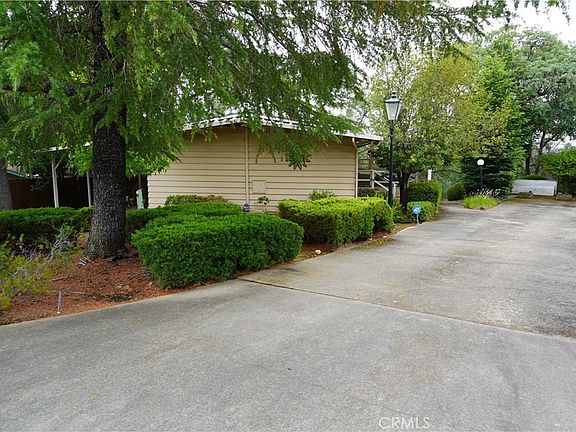 4th image of 54 Greenbrier Dr