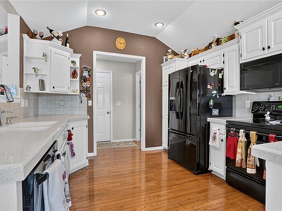 5th image of 31101 W 170th St