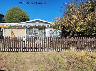 213 Sunset Ave, Oak View, CA 93022