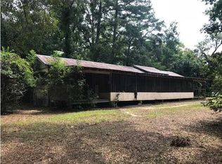 250 Warmouth Dr, Wewahitchka, FL 32465