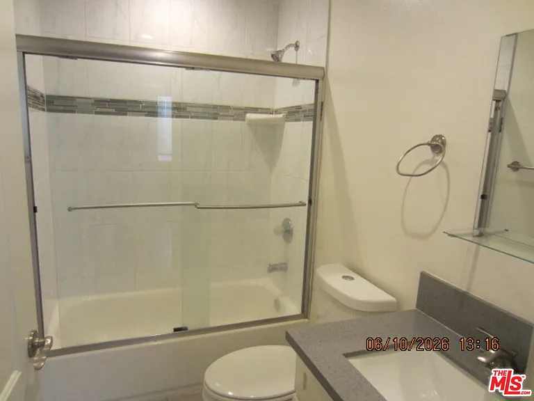 5235 Virginia Ave — Photo 6
