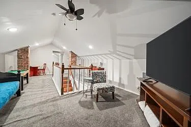 4 bed, 3.5 bath, 3100 sqft, $3,500 — Photo 3
