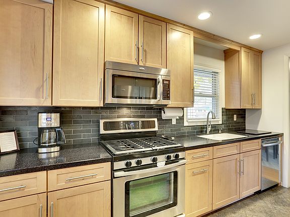 5th image of 11720 Business Blvd APT 110
