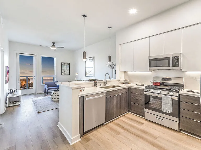 Ariva Luxury Residences — Photo 67