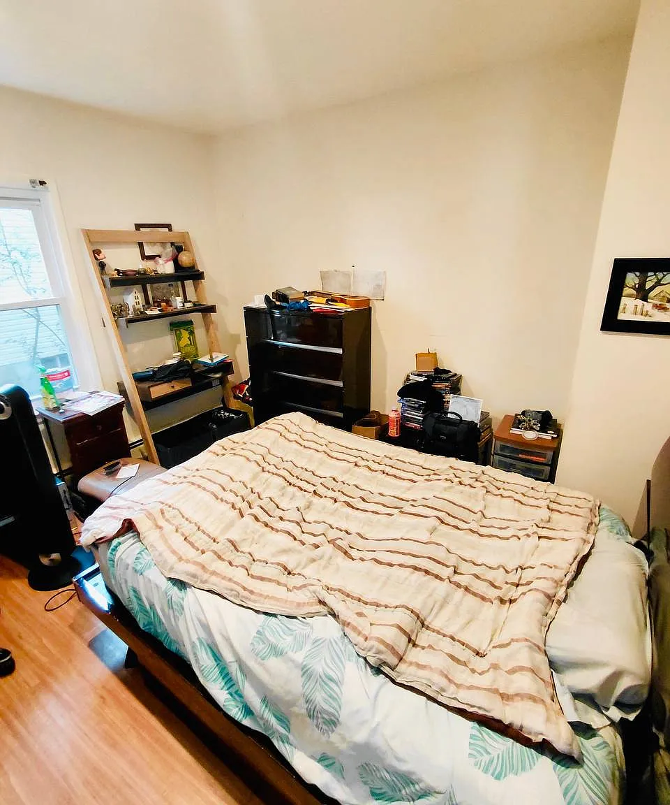3 bed, $900 — Photo 3
