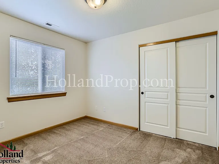 6547 SE Woodstock Blvd — Photo 16