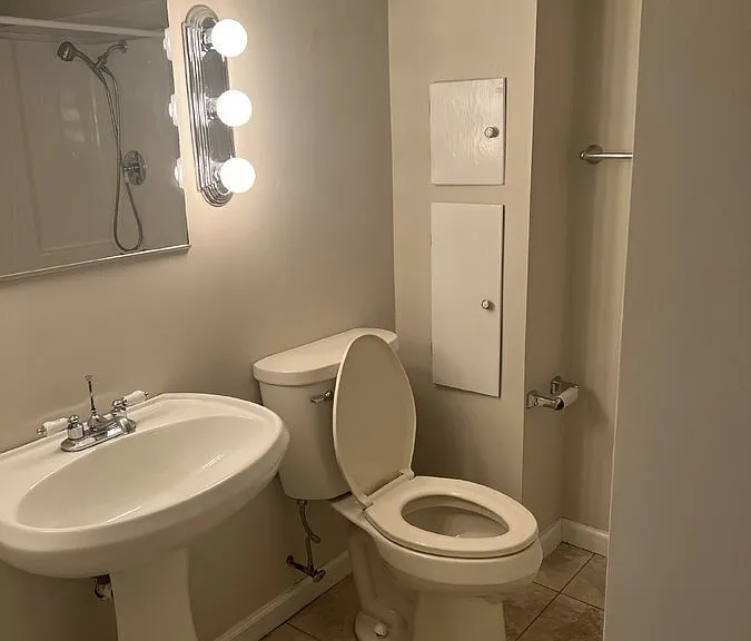 2608 Guilford Ave SW — Photo 11