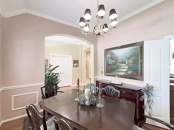 4th image of 214 Owens Park Dr