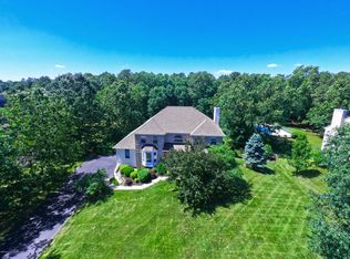 6 Twin Oaks Ct, Jackson, NJ