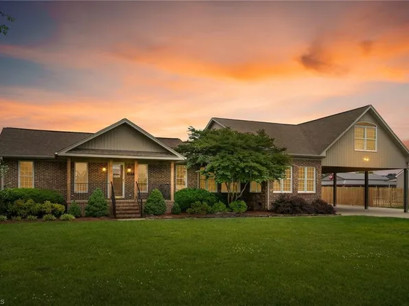817 Burlington Ave, Gibsonville, NC 27249