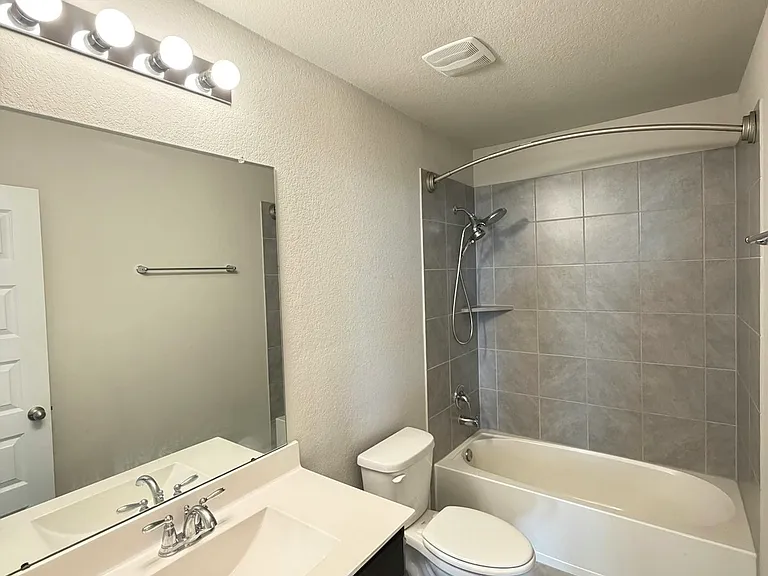 Upstairs bathroom 1