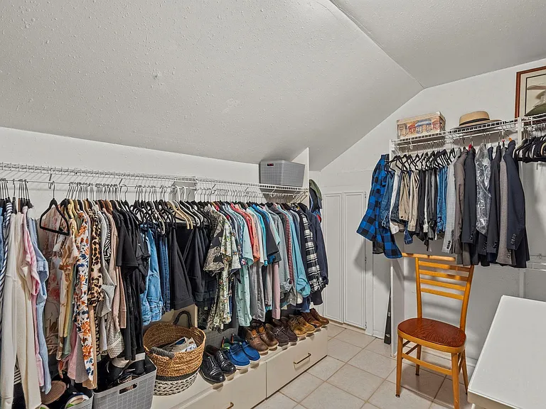 659 Davis Rd — Photo 25