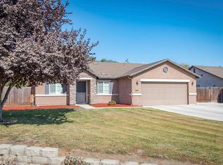 4134 E Center Ct, Visalia, CA 93292