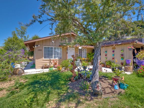 2nd image of 1393 McLane Ln