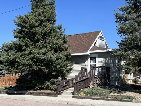 917 W 8th St, Ogallala, NE 69153